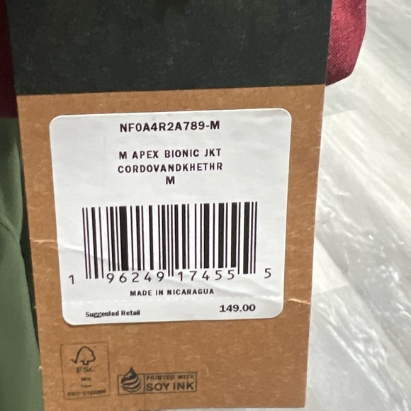 NWT The North Face Jacket MEDIUM - Picture 10 of 10